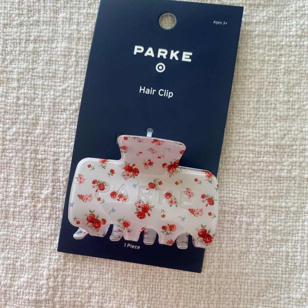 PARKE Floral White Hair Clip
